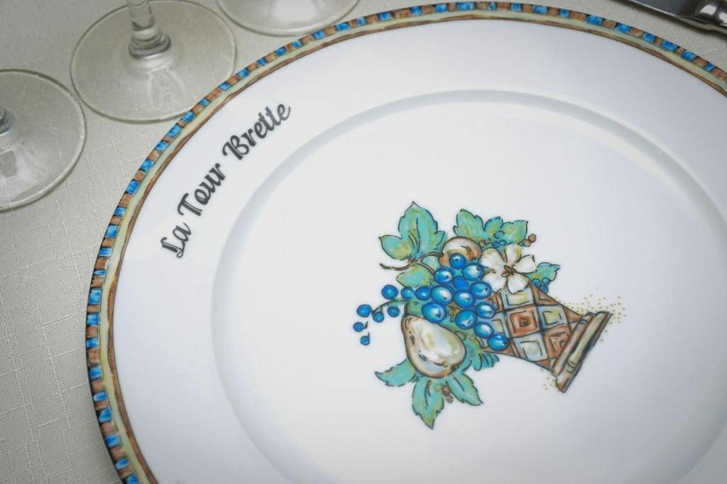 פונטורסון Logis Hotel Et Restaurant La Tour Brette מראה חיצוני תמונה